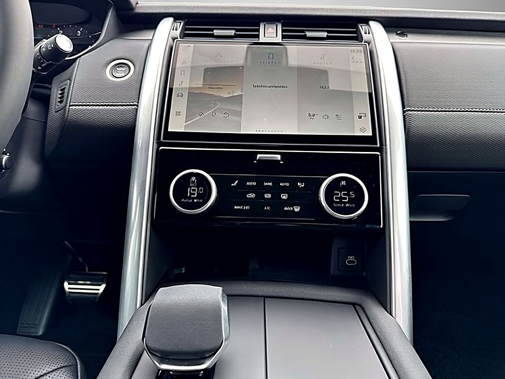 Land Rover Discovery Dynamic SE – Vue 4