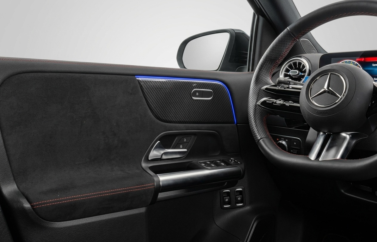 Mercedes-Benz B 250 250 e AMG Line Advanced Plus – View 4