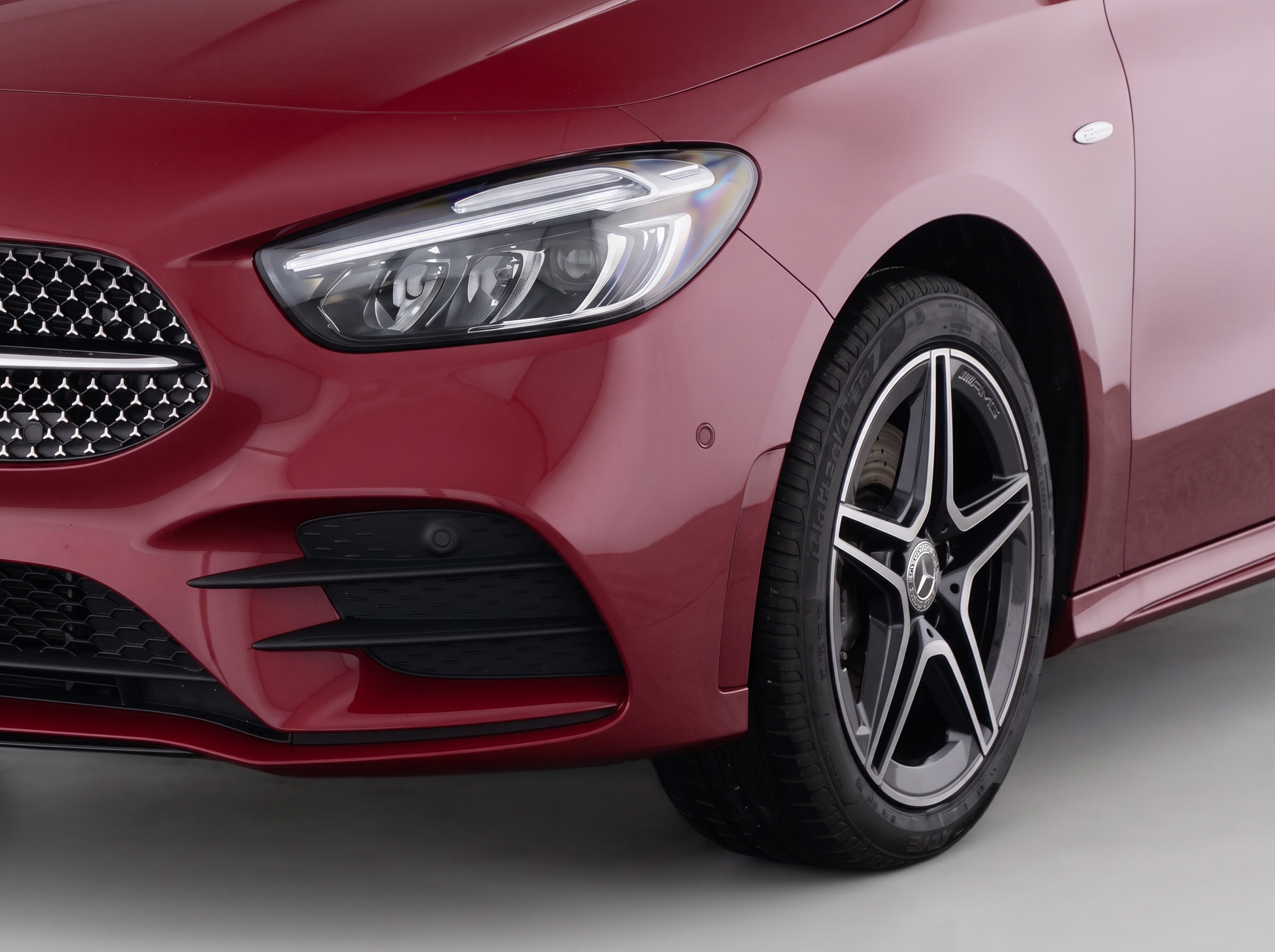 Mercedes-Benz B 250 250 e AMG Line Advanced Plus – View 6