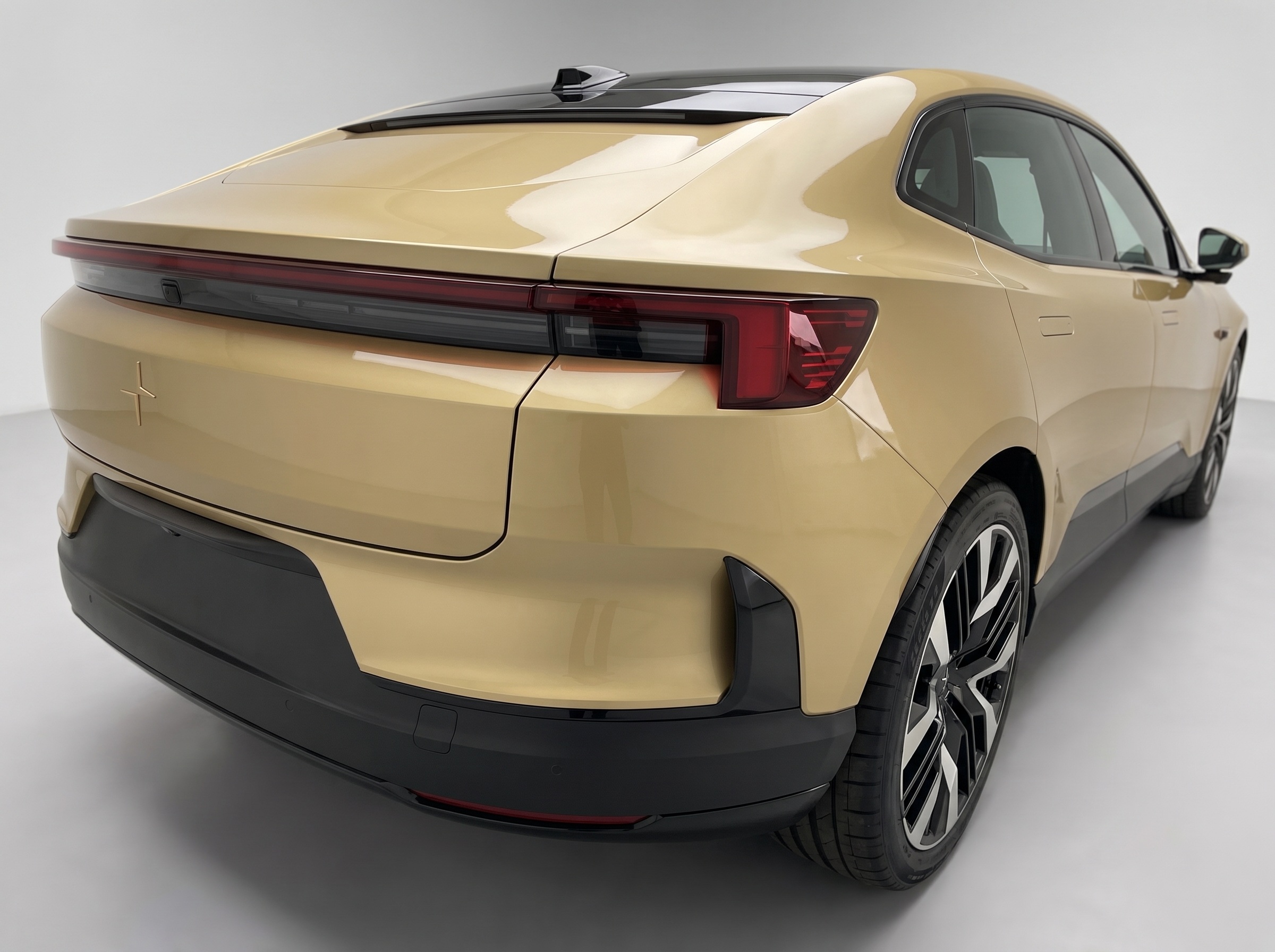 Polestar 4 Long Range Dual Motor Performance – Vista 3