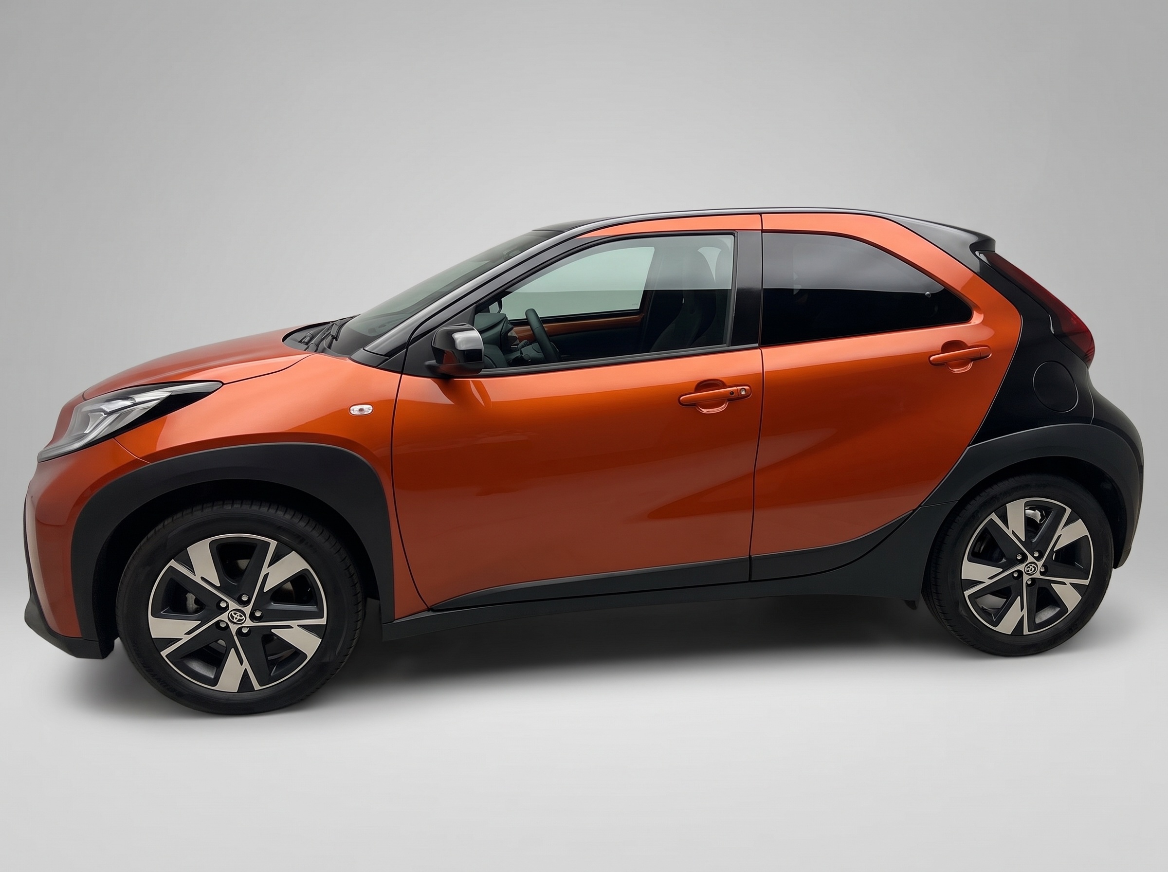 Toyota Aygo X Hybrid Teamplayer – acheter en ligne chez FlexiMoto