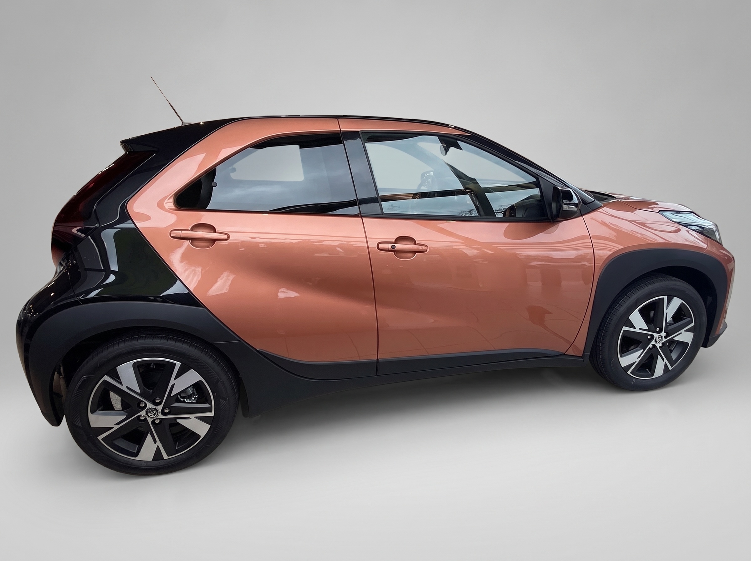 Toyota Aygo X Hybrid Teamplayer – Vue 2