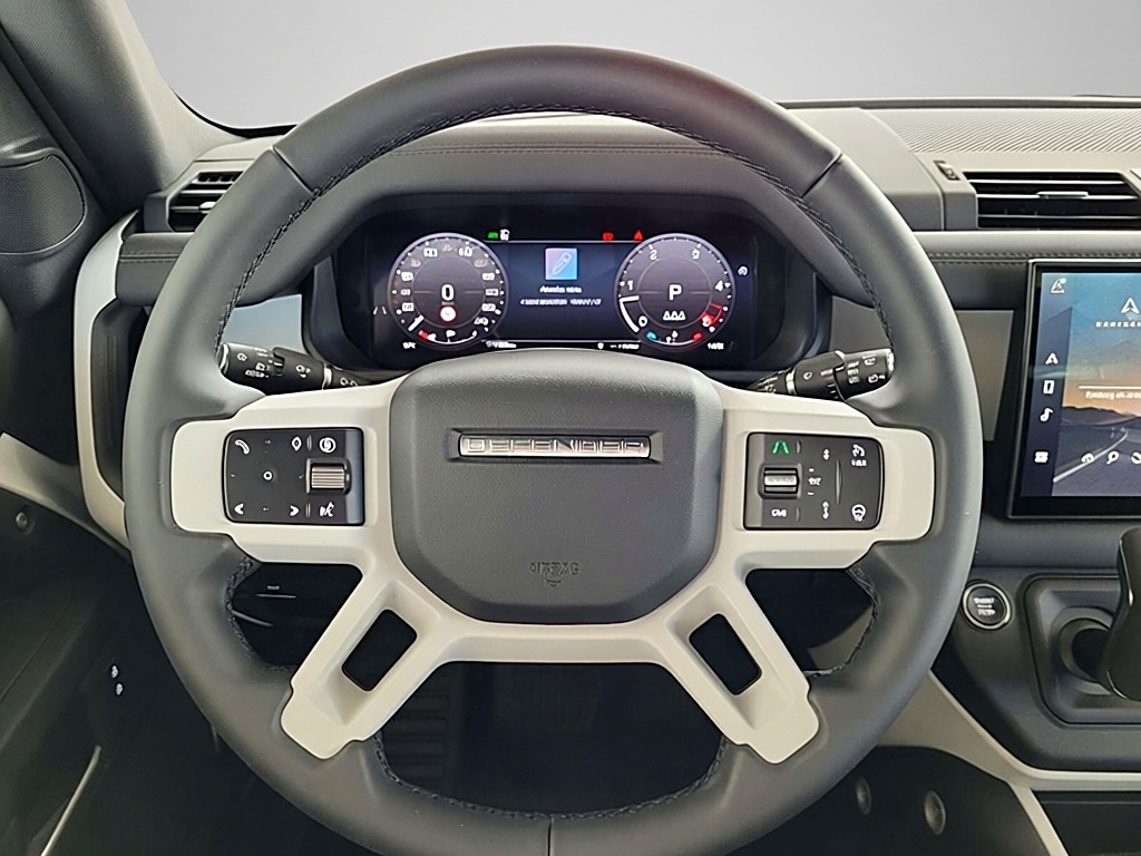 Land Rover Defender 90 D200 S – View 4