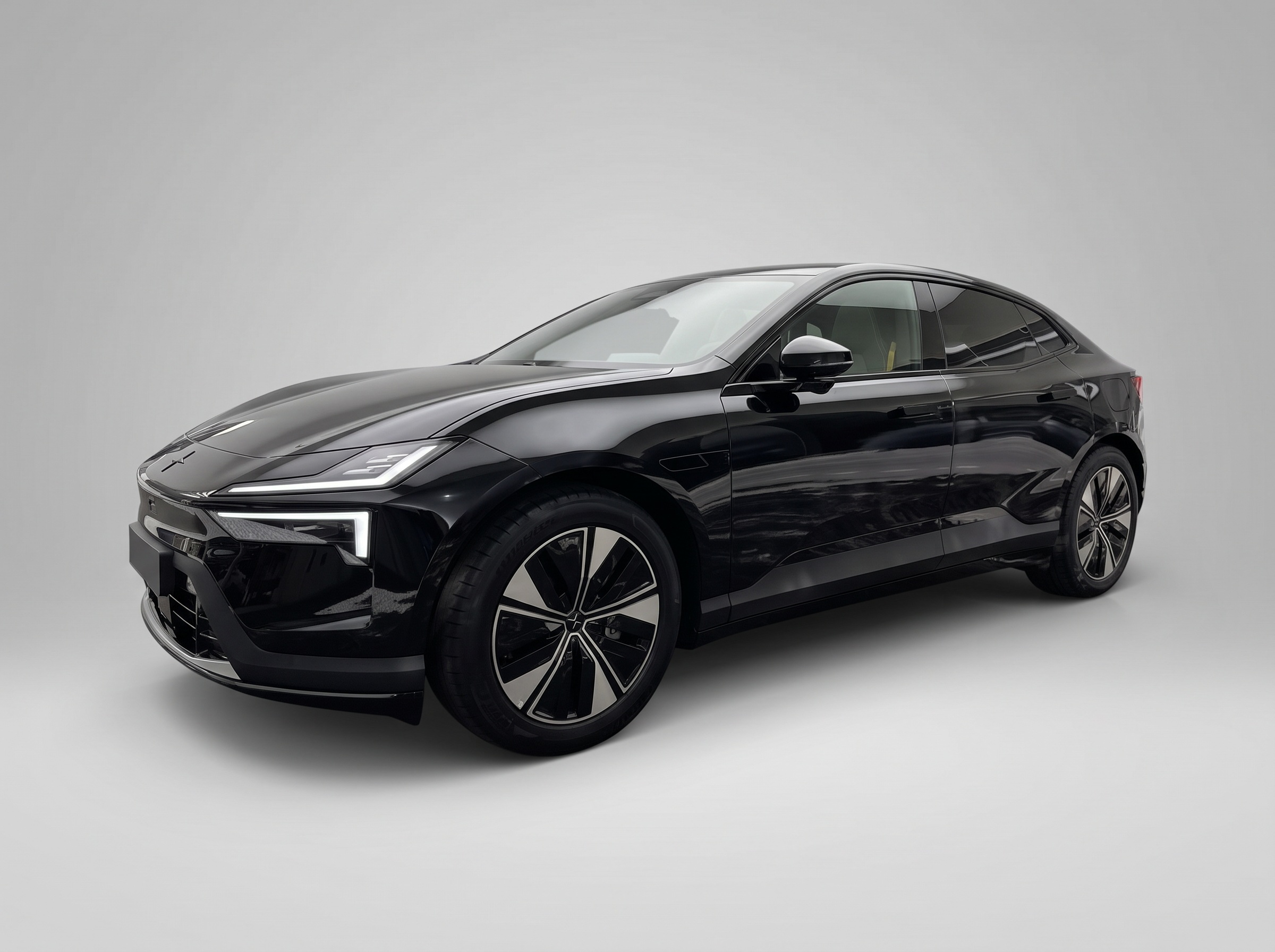 Polestar 4 Long Range Single Motor Pilot Plus – online kaufen bei FlexiMoto