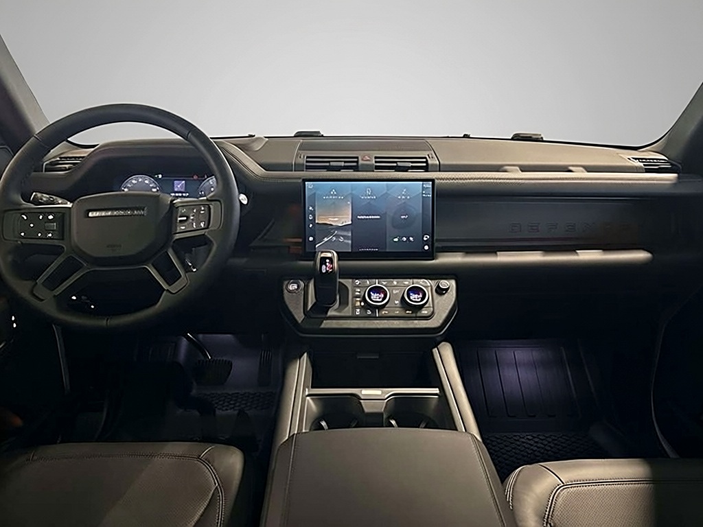 Land Rover Defender Dynamic HSE – Vue 4