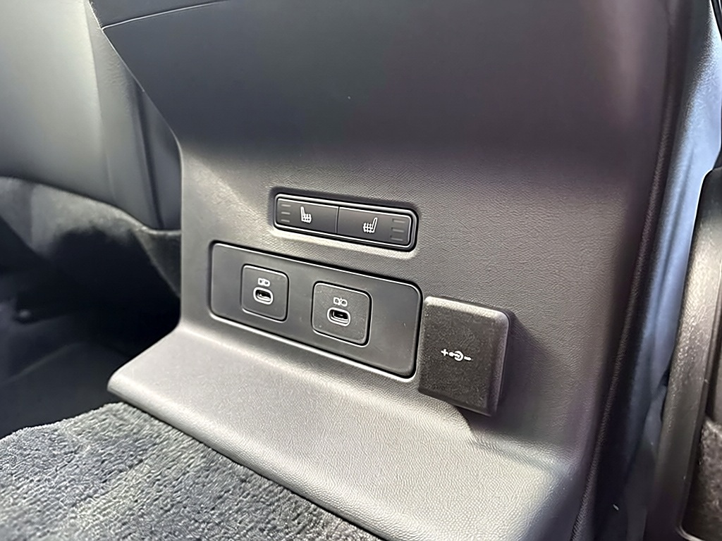 Land Rover Range Rover Velar Dynamic SE – View 4