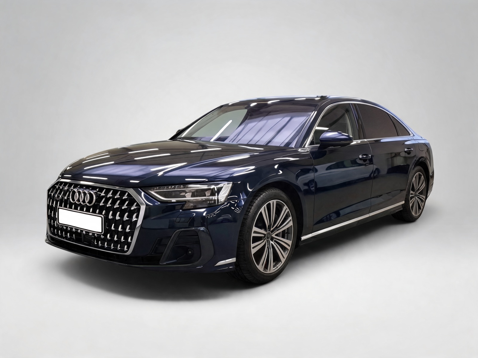 Audi A8 L TFSI e 60 e quattro 340(462) kW(PS) – Importfahrzeug aus Deutschland in die Schweiz