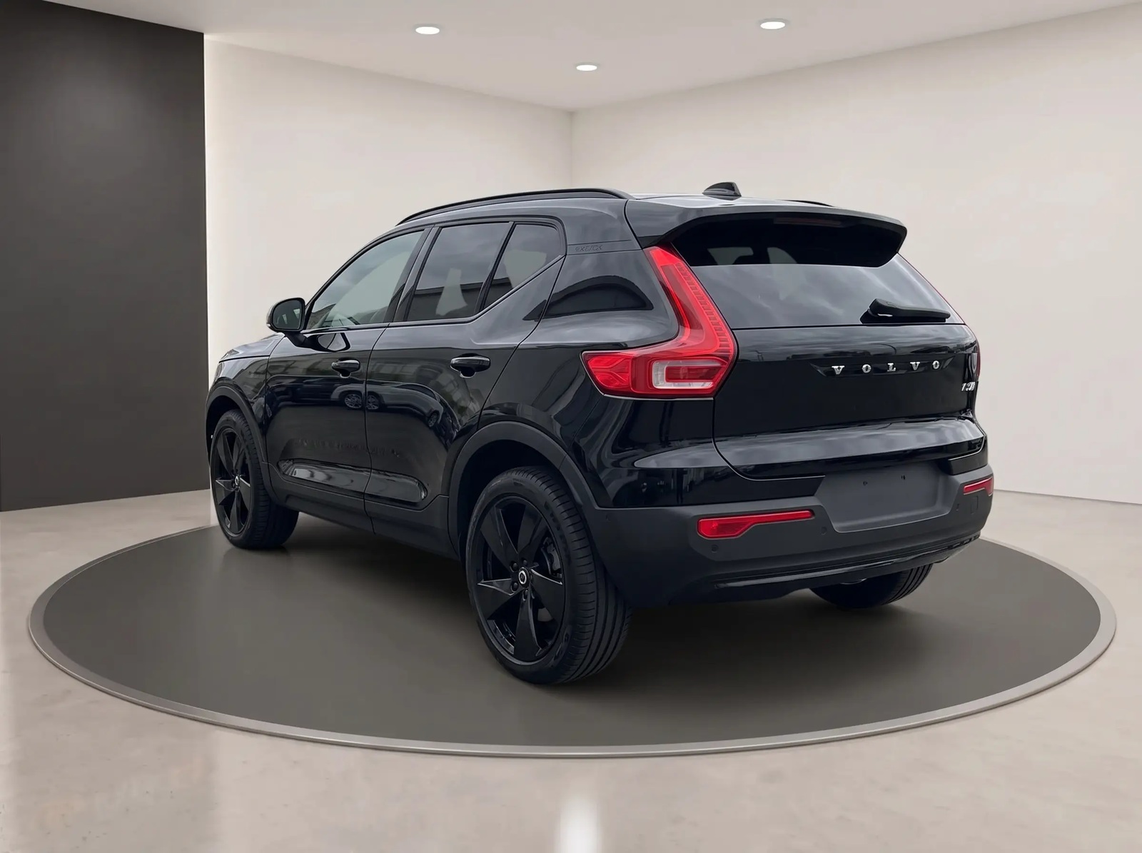 Volvo XC40 B3 Plus Black Edition – Ansicht 2