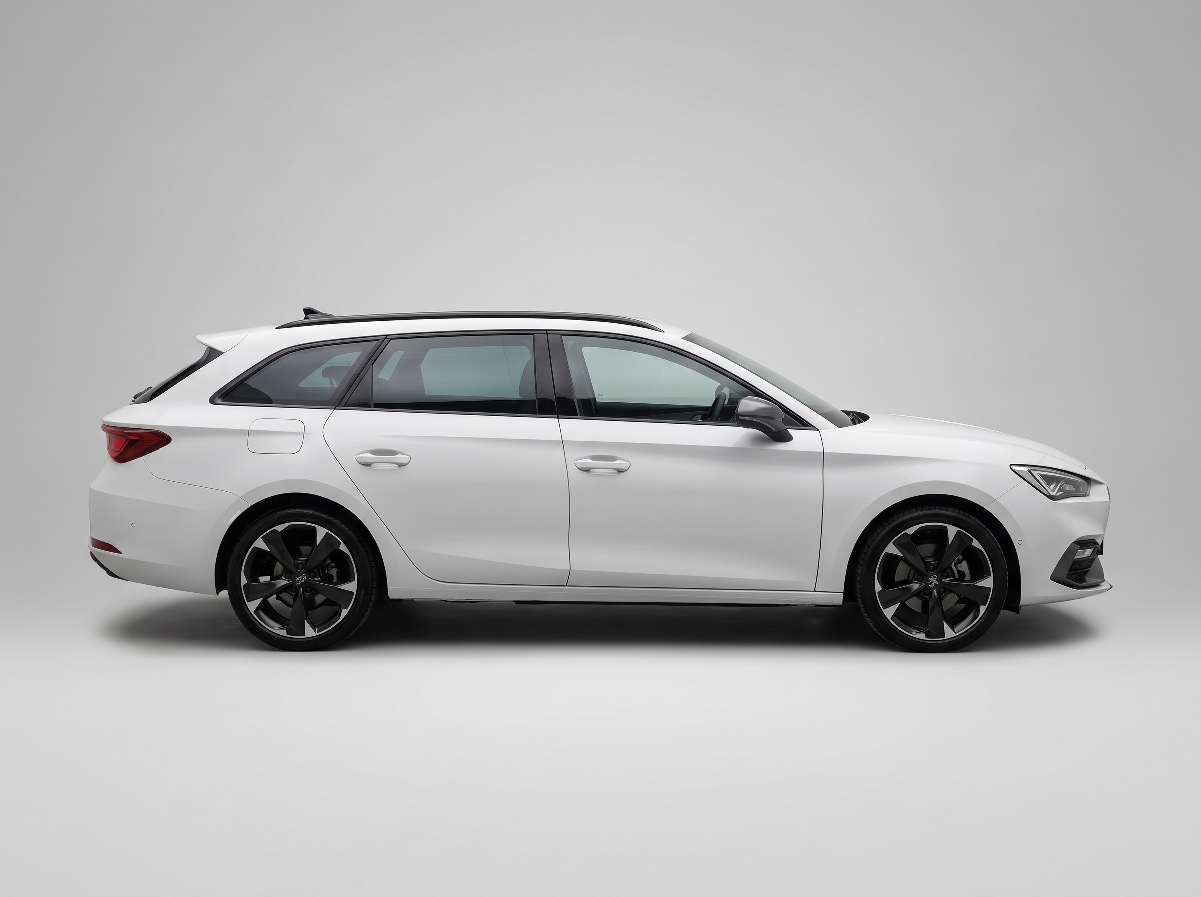 Cupra Leon ST 2.0 TDI DSG – View 4