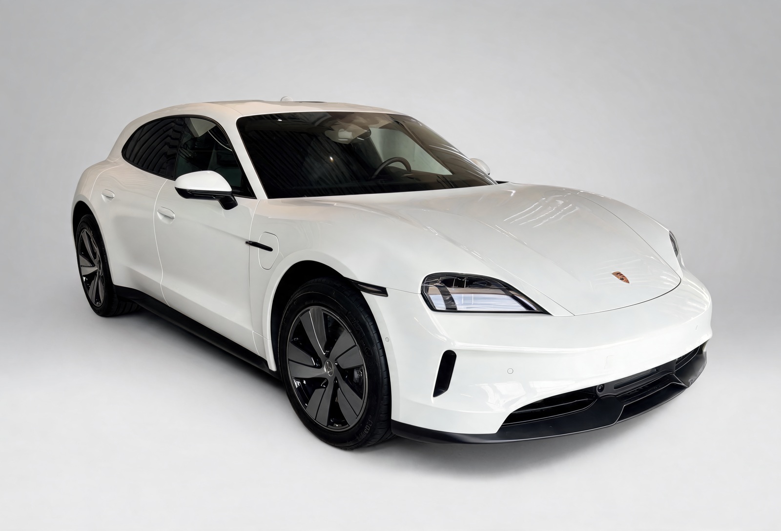Porsche Taycan Sport Turismo SportChrono/Bose/Performancebatterie – Importfahrzeug aus Deutschland in die Schweiz