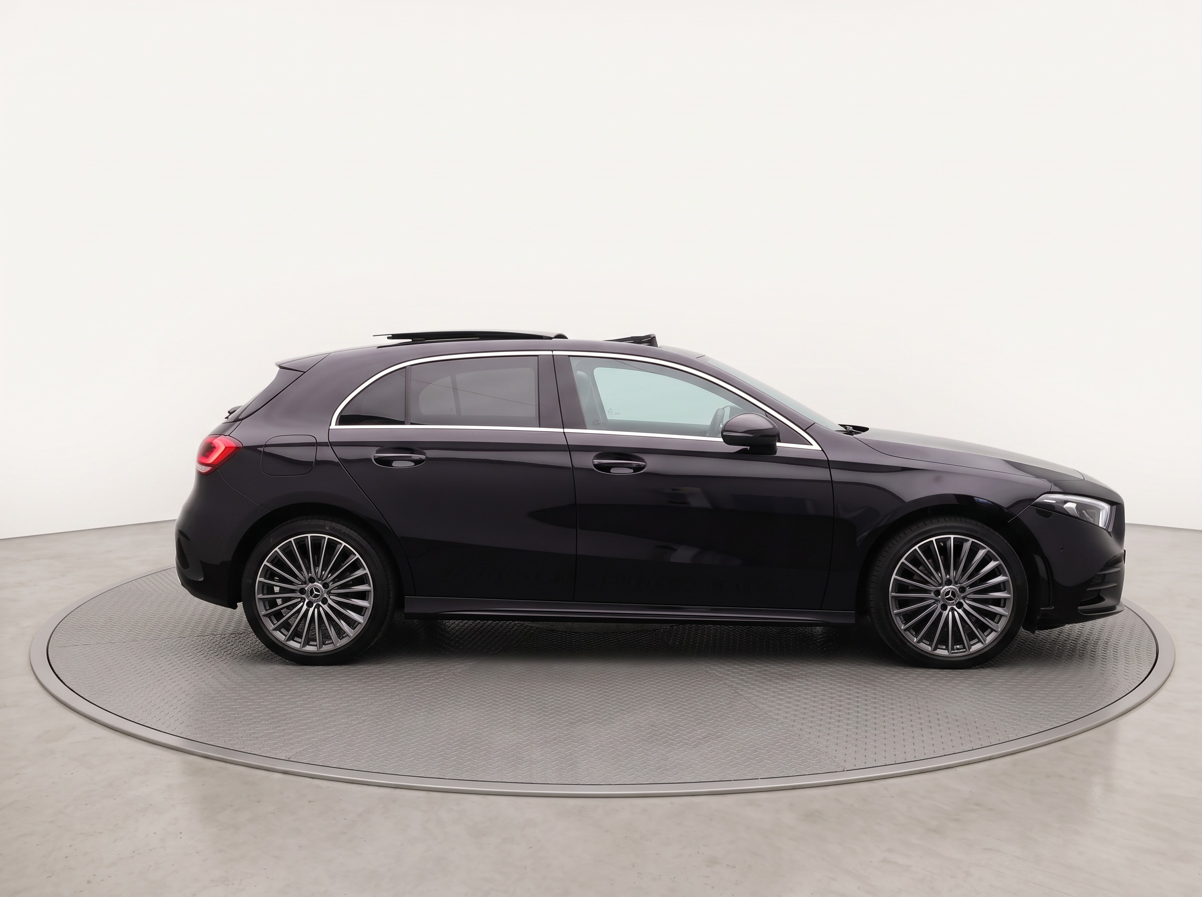 Mercedes-Benz A 250 AMG Line – Ansicht 6