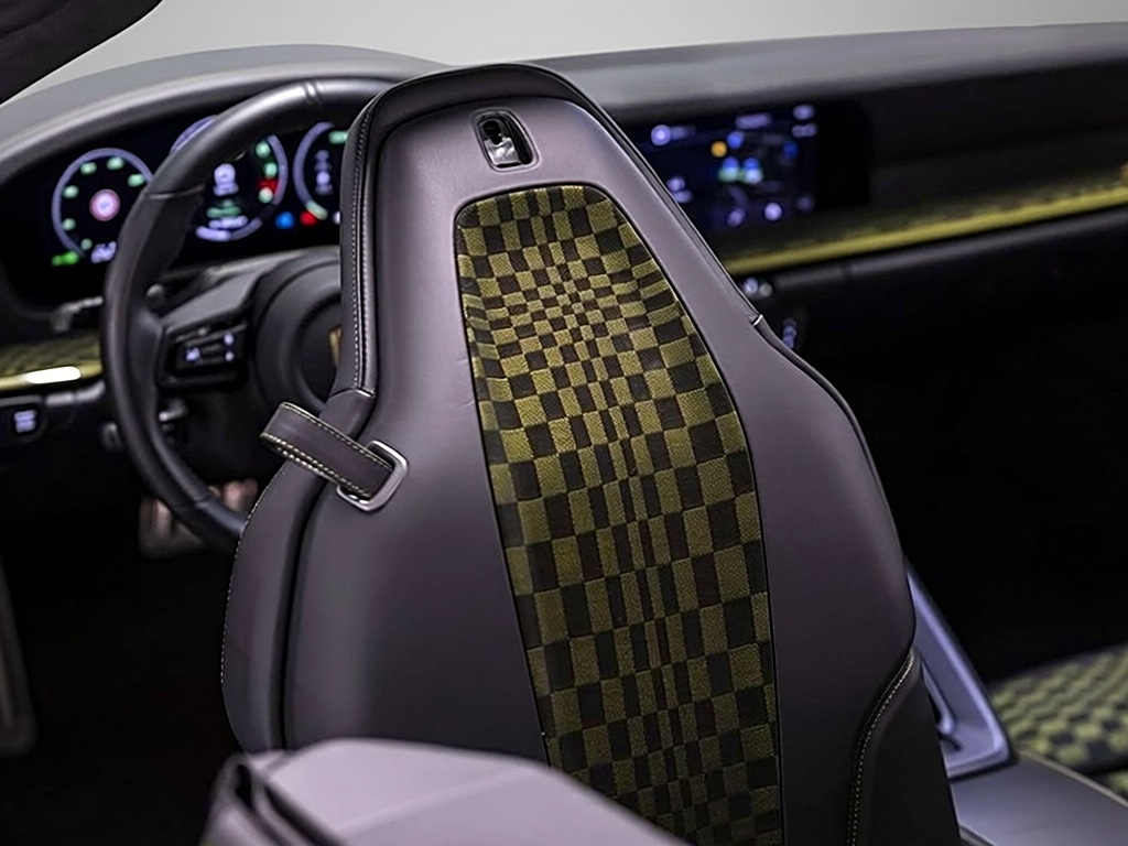 Porsche 911 992 GTS Spirit 70 – Vista 5
