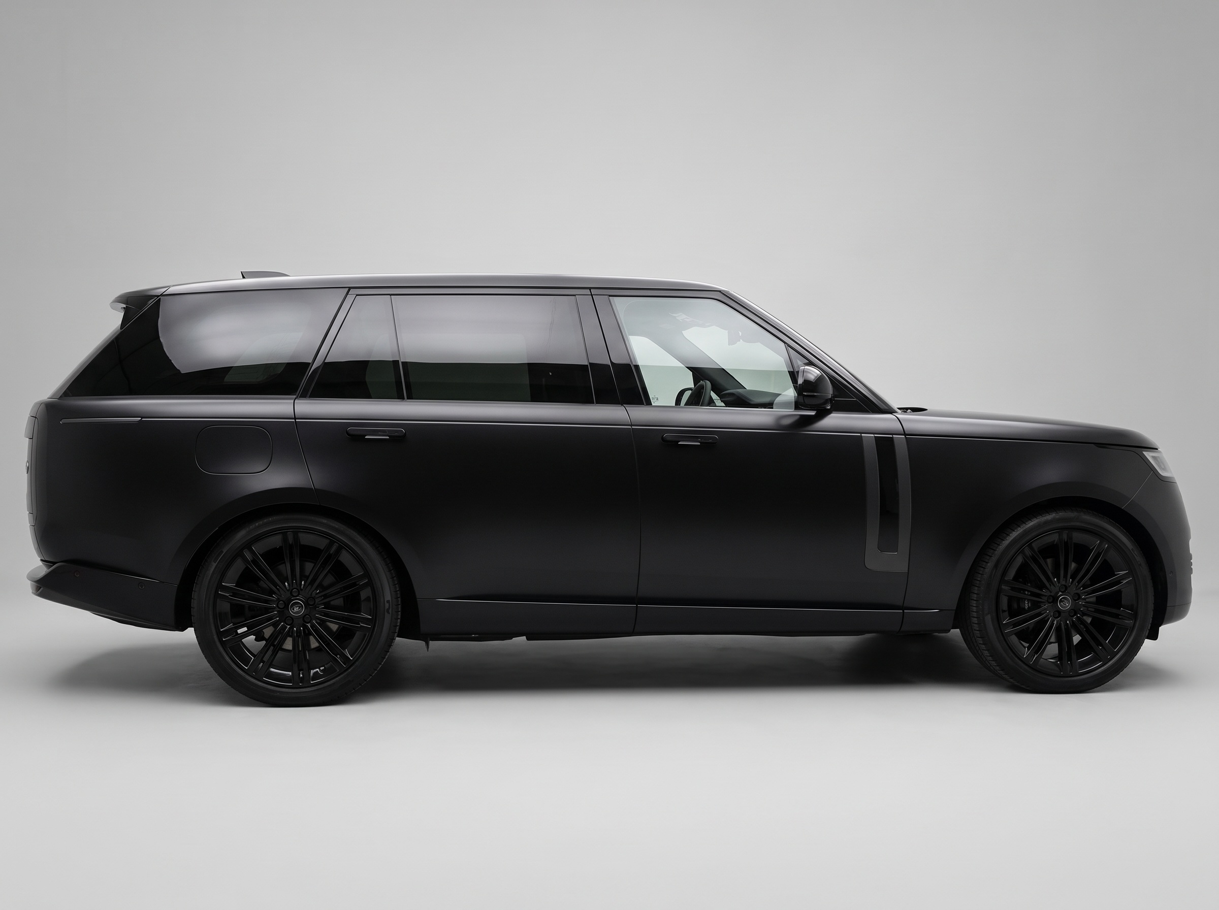 Land Rover Range Rover D350 LWB SV Club Suite – Vue 4