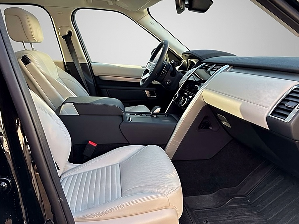 Land Rover Discovery Dynamic SE – Vista 3