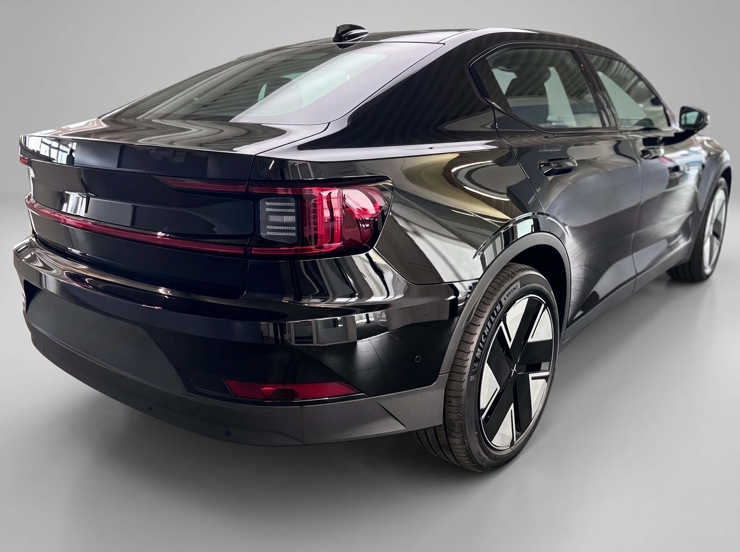 Polestar 2 Standard Range Single Motor – View 4
