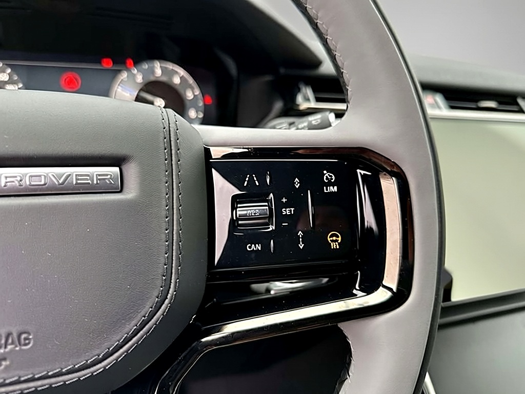 Land Rover Range Rover Velar Dynamic SE – View 3