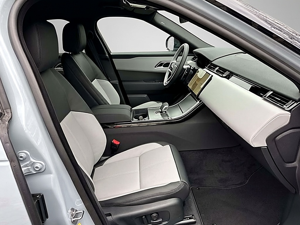 Land Rover Range Rover Velar Dynamic SE – View 6