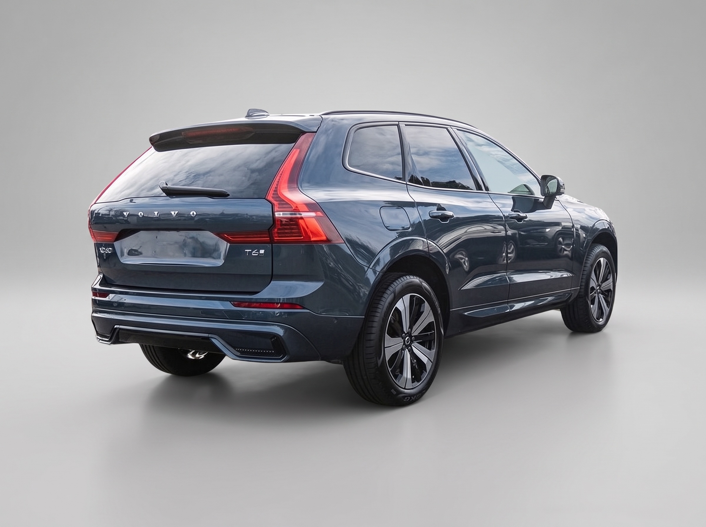 Volvo XC60 T6 AWD Plus Dark – Vue 5