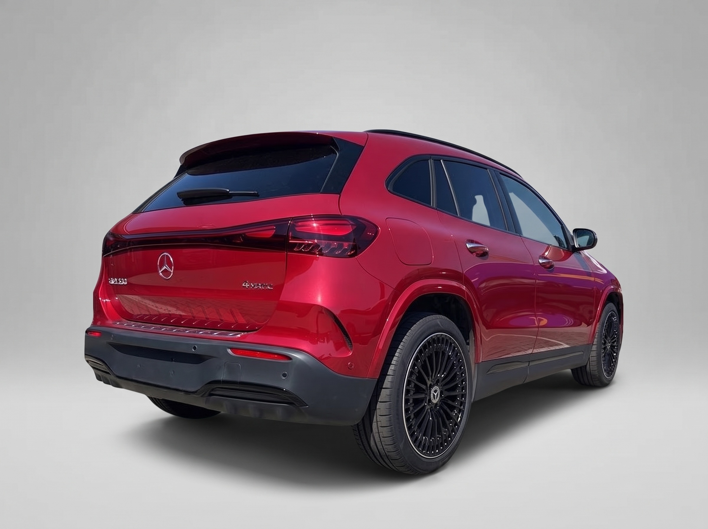 Mercedes-Benz EQA 350 350 AMG Line 4MATIC – View 3