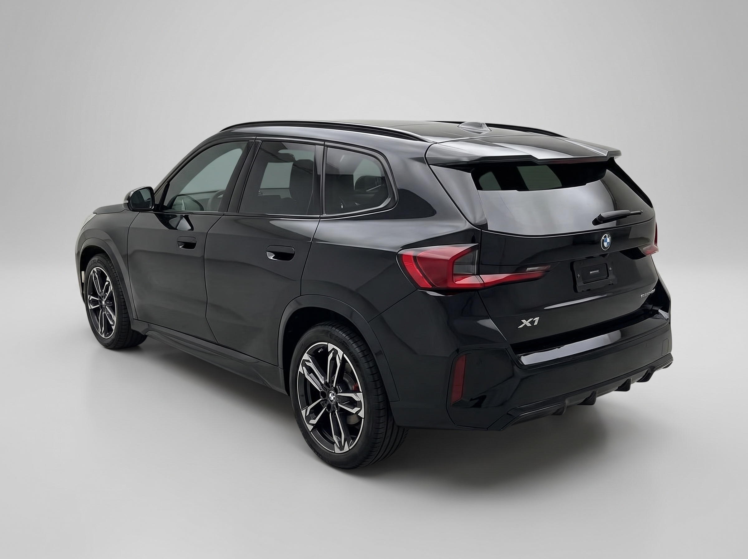 BMW X1 18i sDrive M Sport Pro – Vista 3
