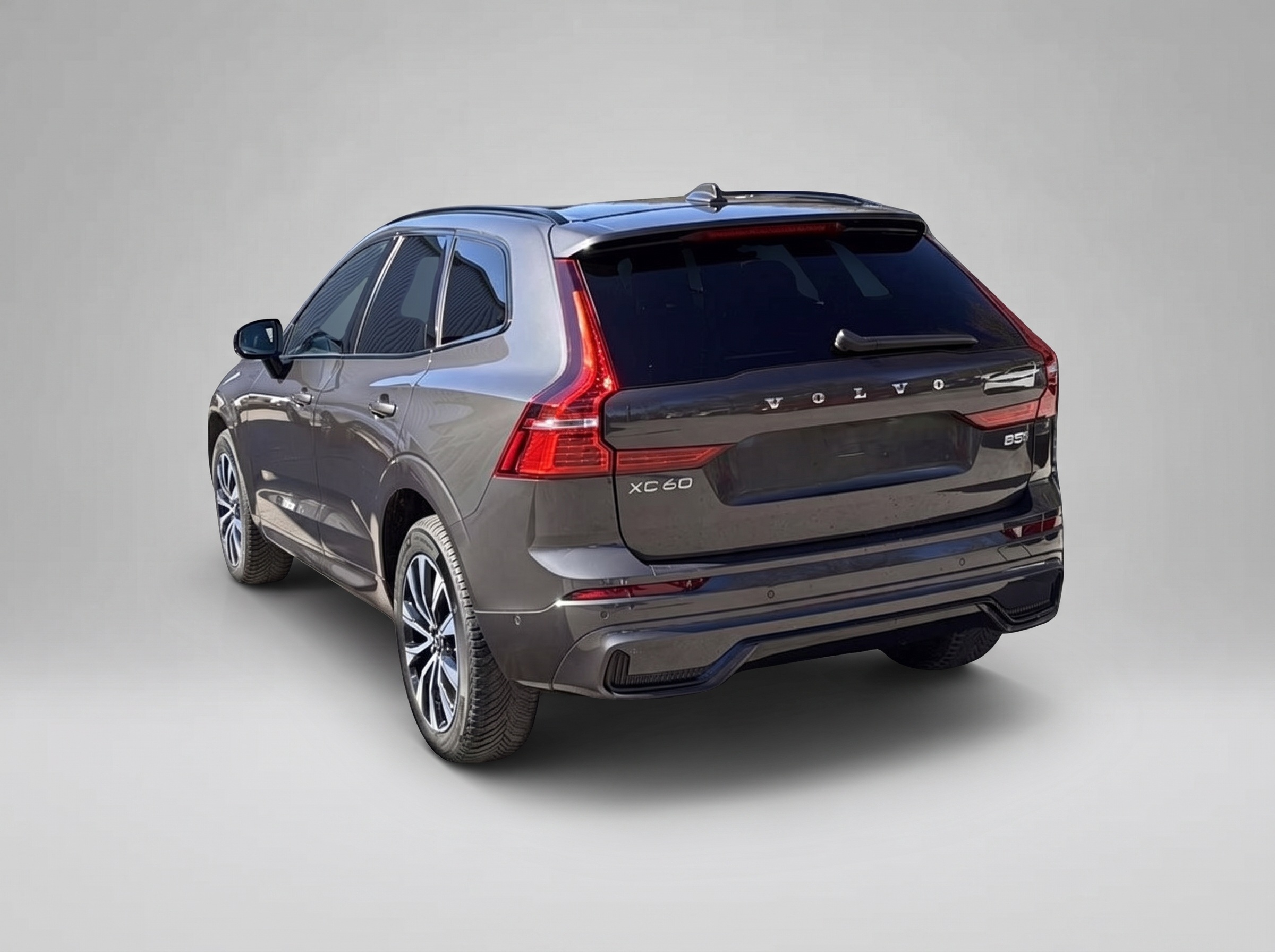 Volvo XC60 B5 AWD Plus Dark – Vista 5