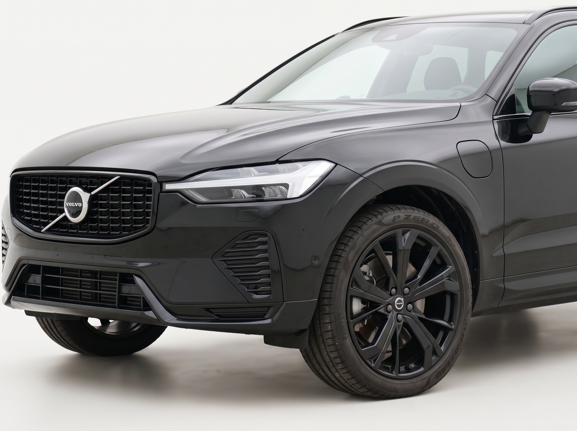Volvo XC60 T8 Ultra Black Edition – Ansicht 3