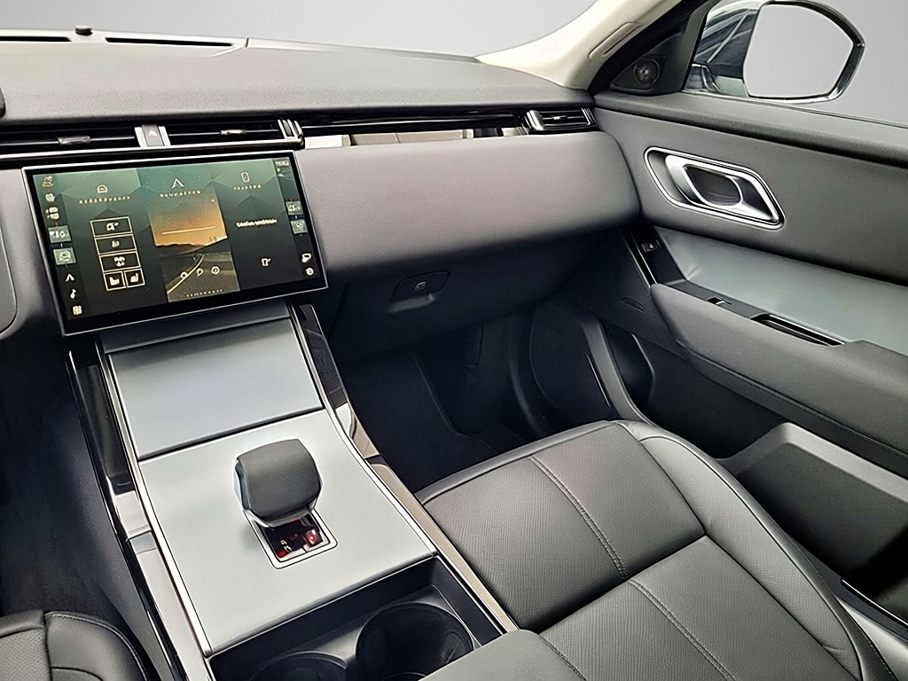 Land Rover Range Rover Velar P400e S – View 6