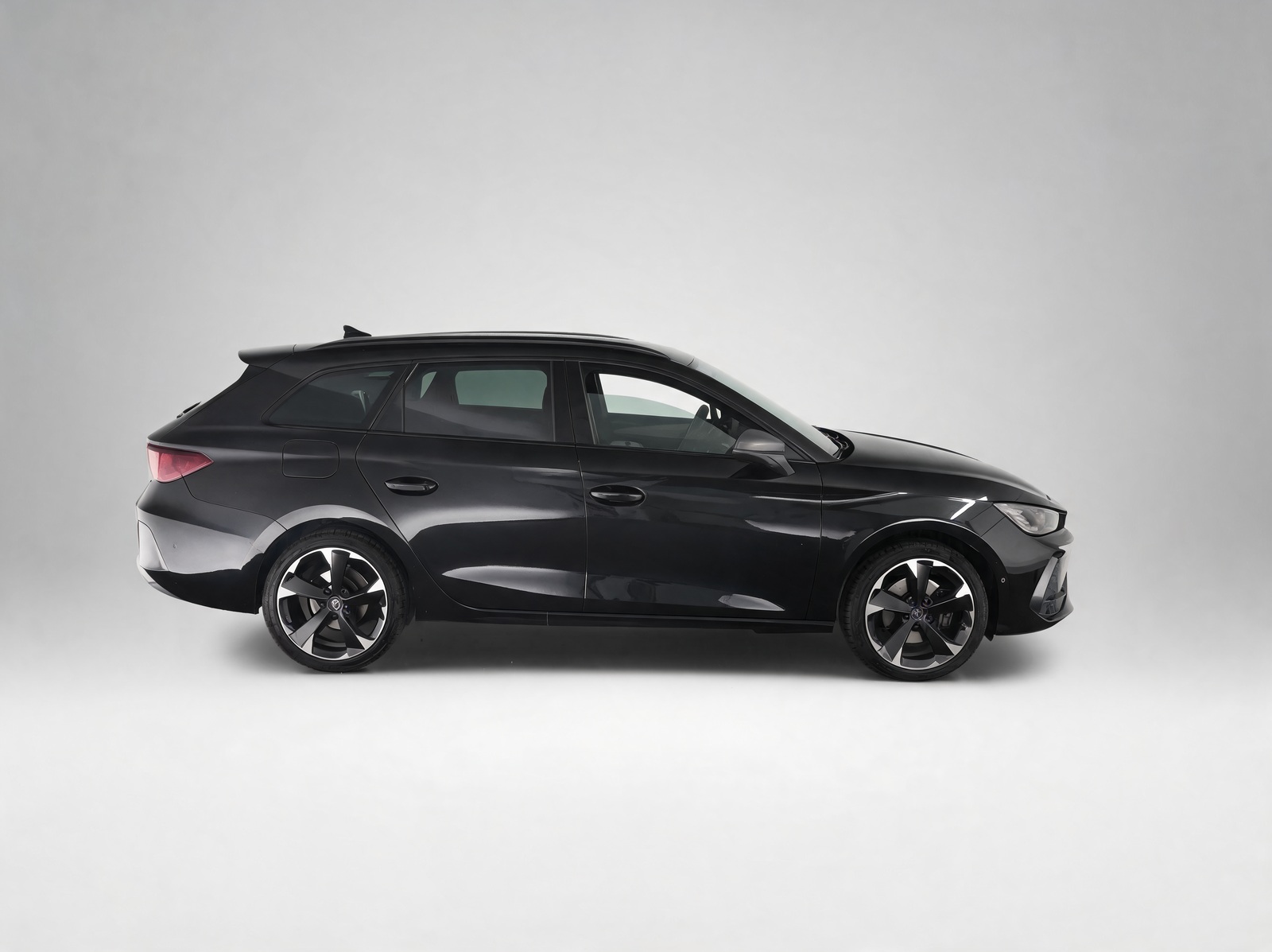 Cupra Leon ST 2.0 TDI DSG – View 5