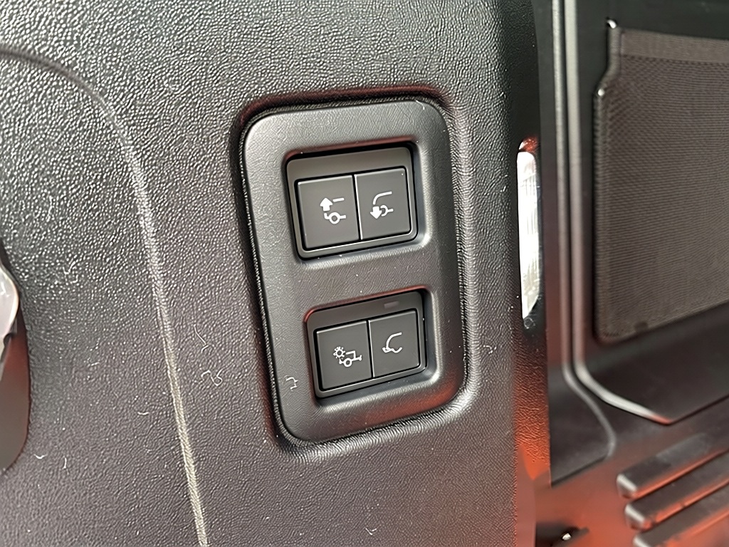 Land Rover Defender 110 D300 X – Vue 4