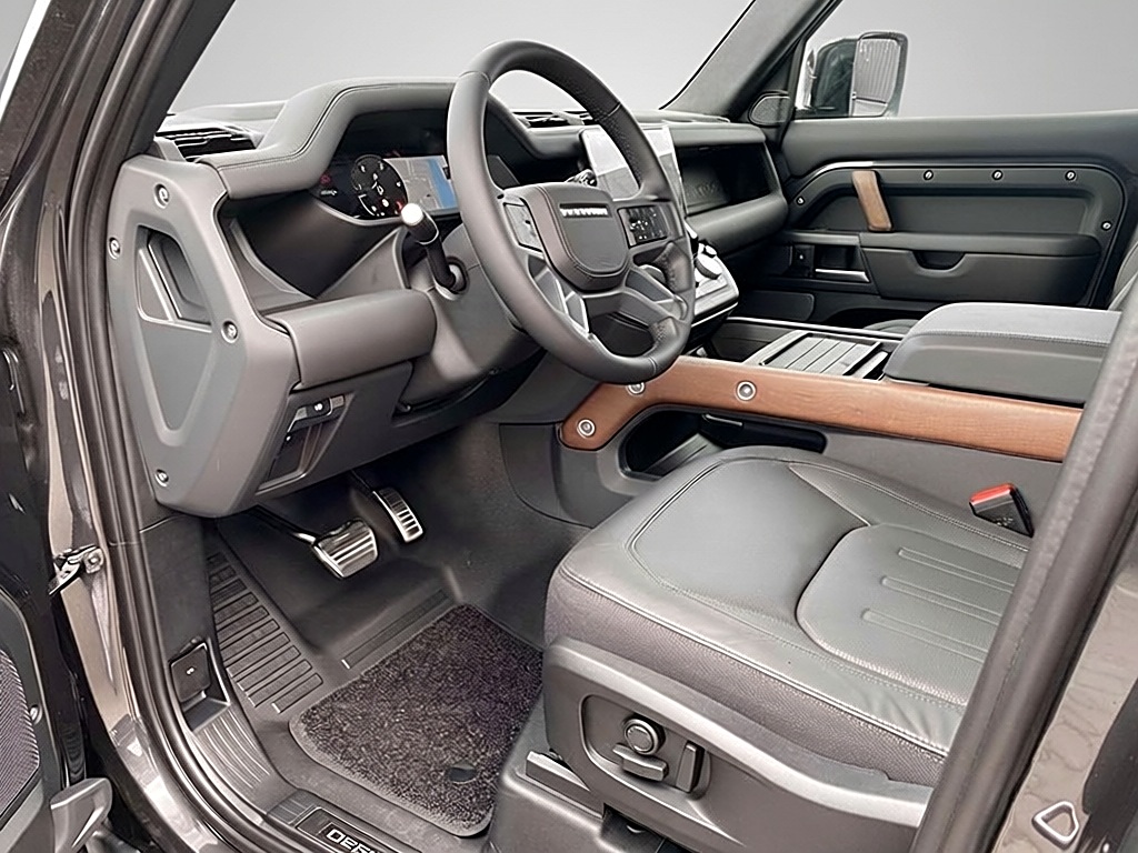 Land Rover Defender 110 D300 X – Vue 6