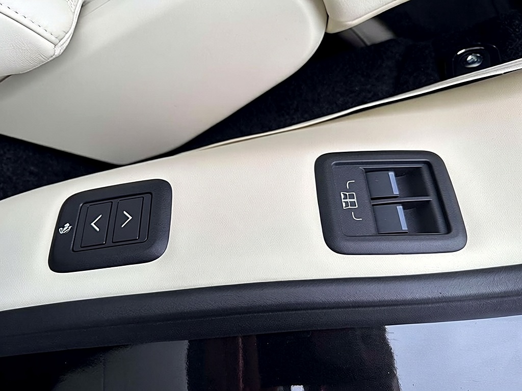 Land Rover Range Rover Autobiography – View 6