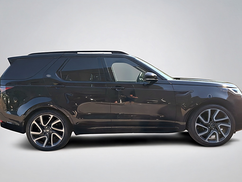 Land Rover Discovery D350 Edition – View 3