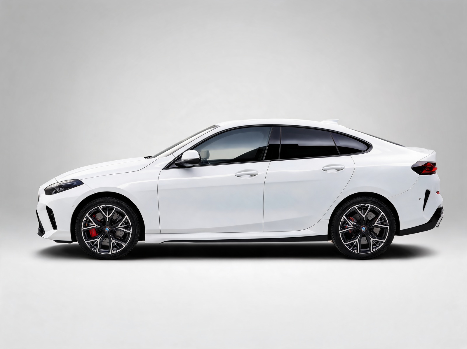 BMW 223 Gran Coupé M Sport – Vue 2