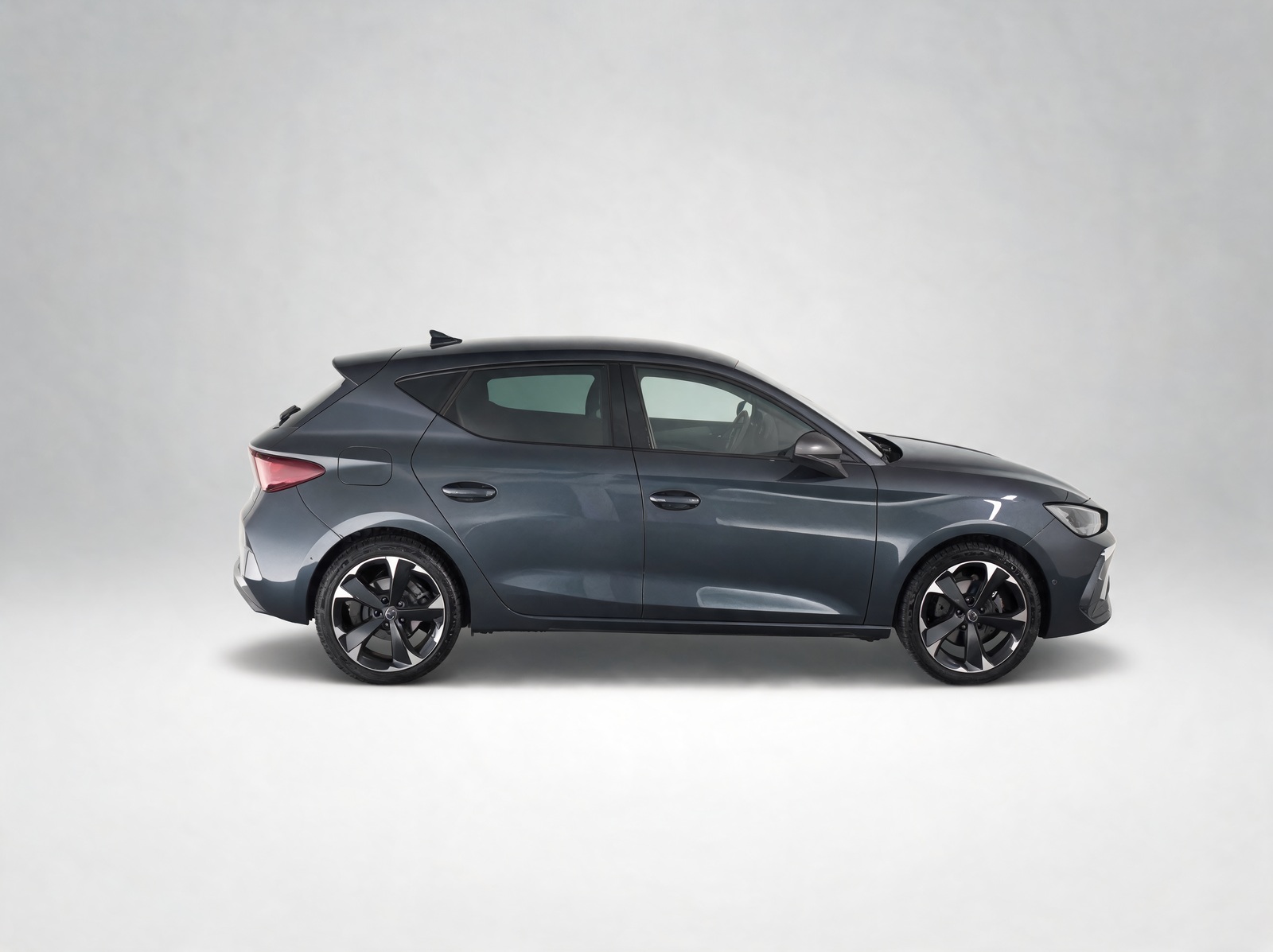 Cupra Leon 1.5 eTSI DSG – Vista 6