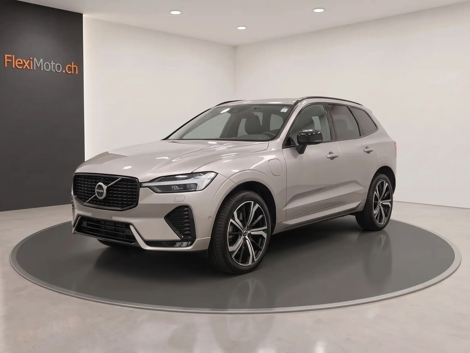 Volvo XC60 B4 Plus Dark – Ansicht 4