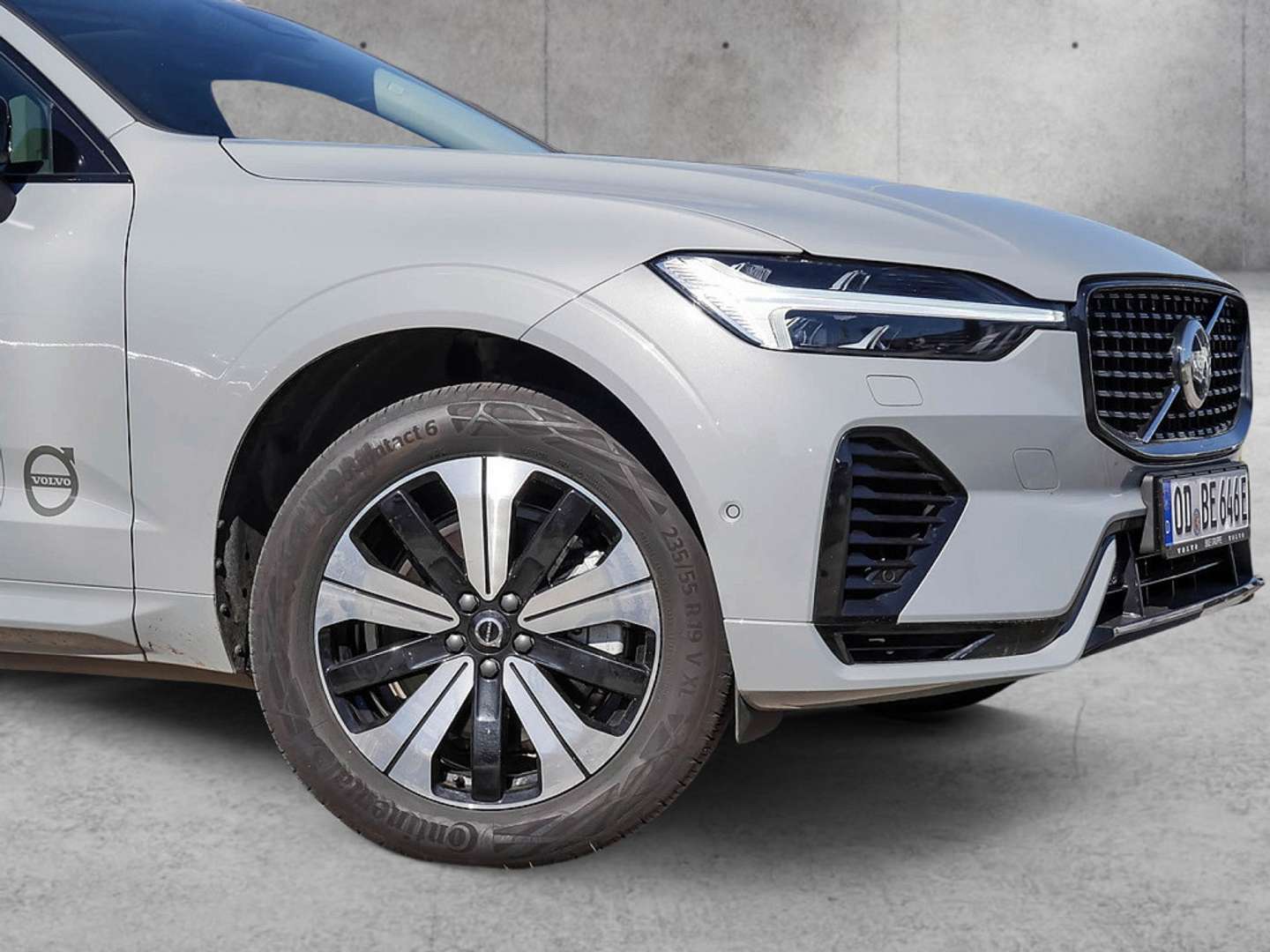 Volvo XC60 T6 Plus Dark – Vue 3