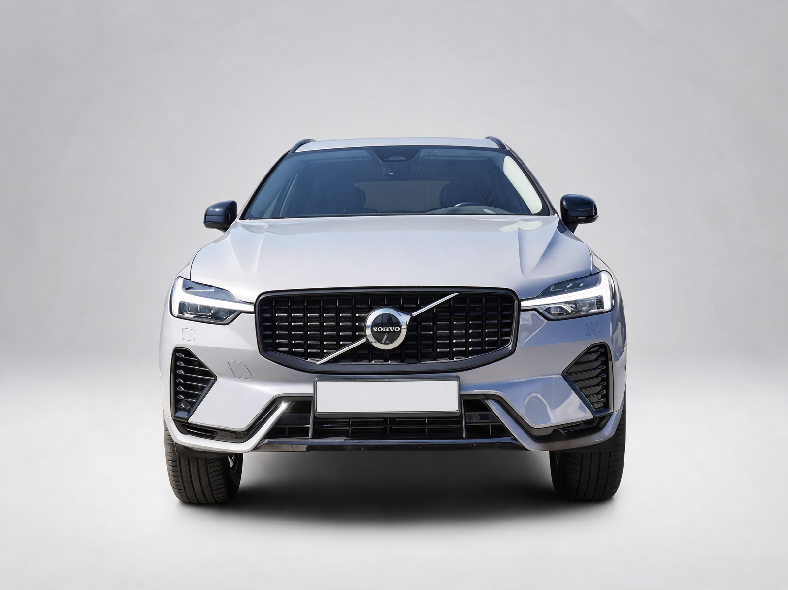 Volvo XC60 T6 Plus Dark – Vue 4