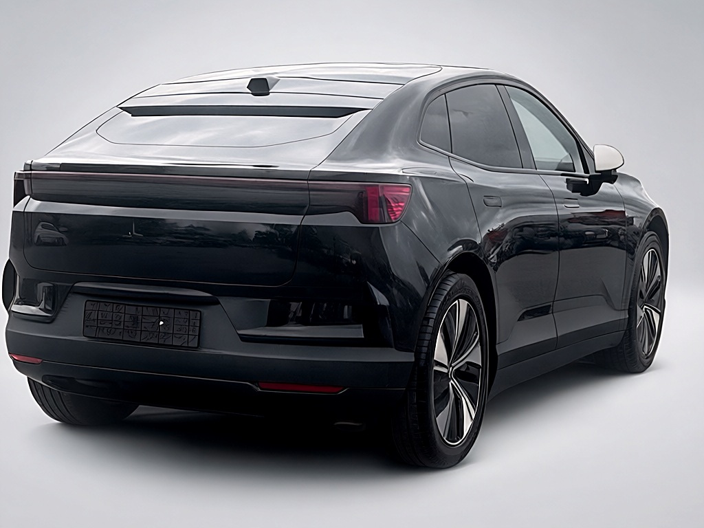 Polestar 4 Prime – Vista 2