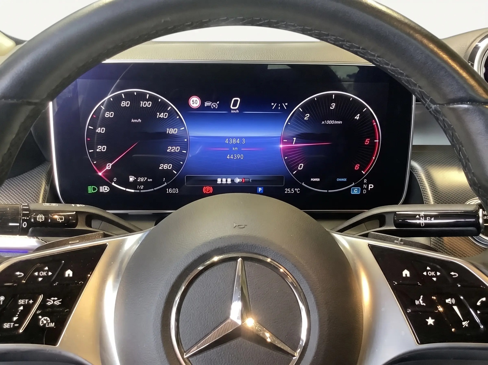 Mercedes-Benz GLC 220 d 4MATIC – Ansicht 3