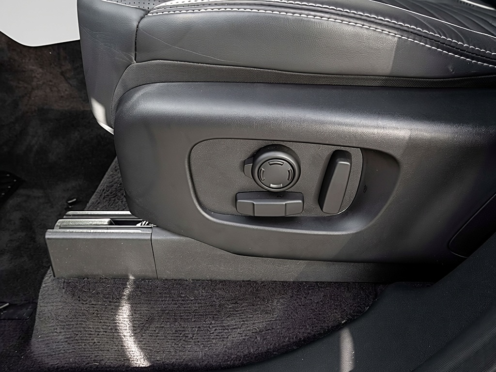Land Rover Discovery Dynamic HSE – Vista 2