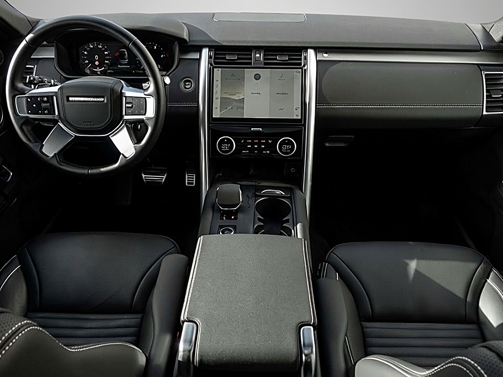 Land Rover Discovery Dynamic HSE – Vista 4