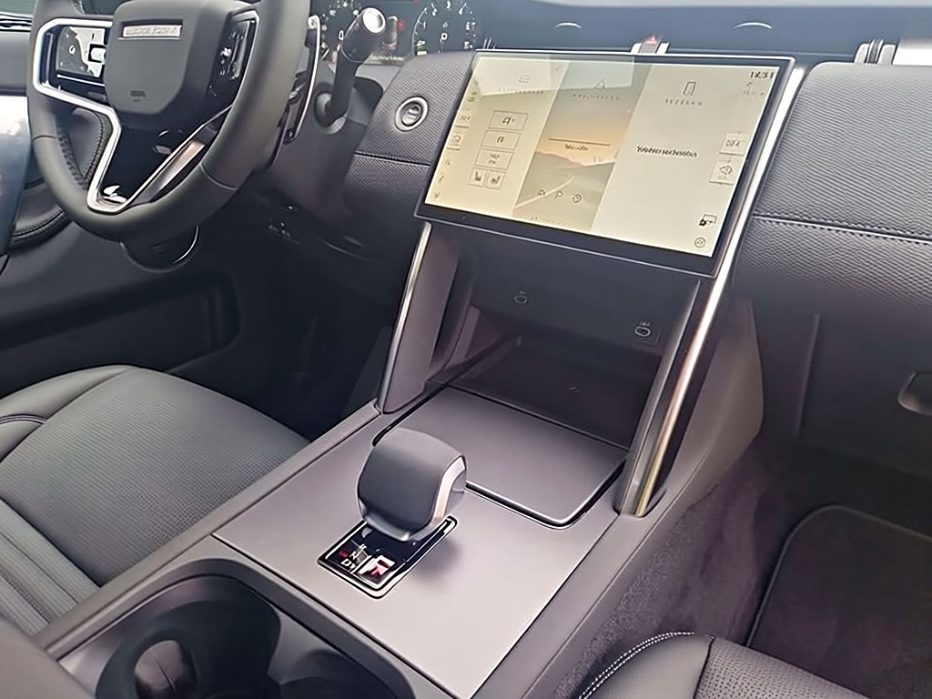 Land Rover Discovery Sport Dynamic S – View 5