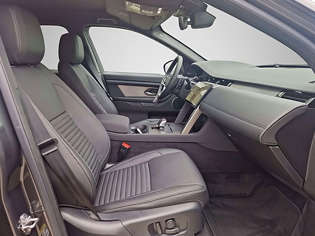 Land Rover Discovery Sport Dynamic S – View 6