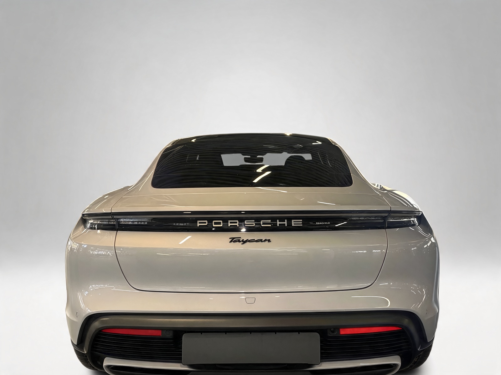 Porsche Taycan – View 2