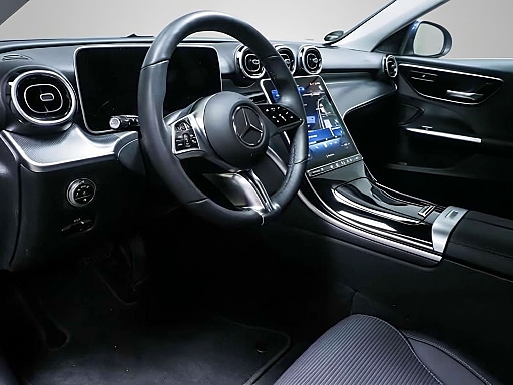 Mercedes-Benz C 180 T-Modell – View 4