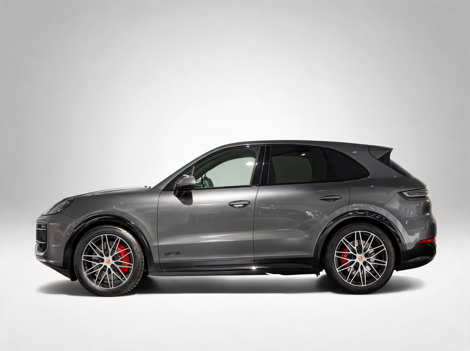 Porsche Cayenne GTS – View 3