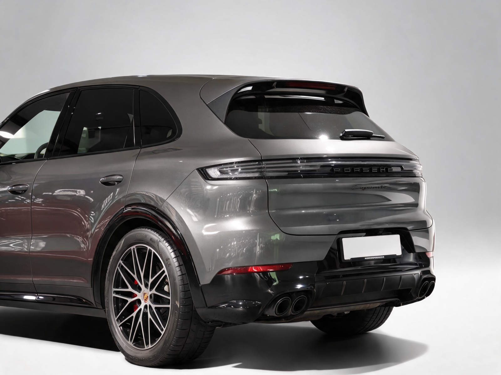 Porsche Cayenne GTS – View 4