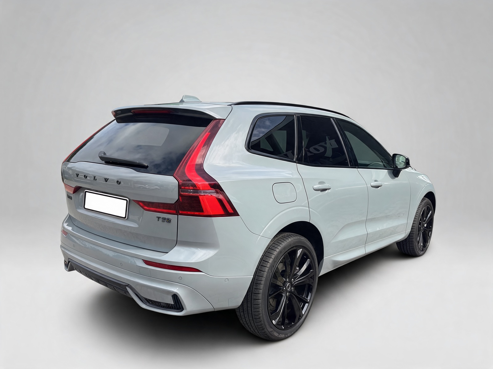 Volvo XC60 T8 Plus Black Edition – Vista 3