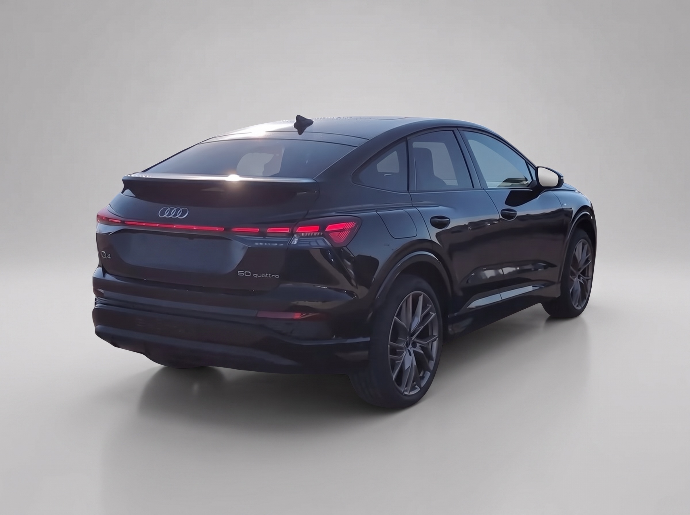 Audi Q4 e-tron Sportback 45 quattro S line – Vista 6